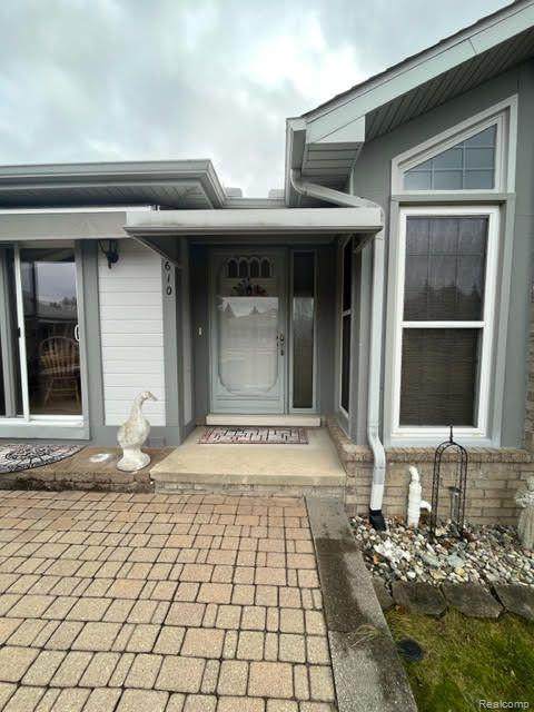 14610 Appleway - Photo 1