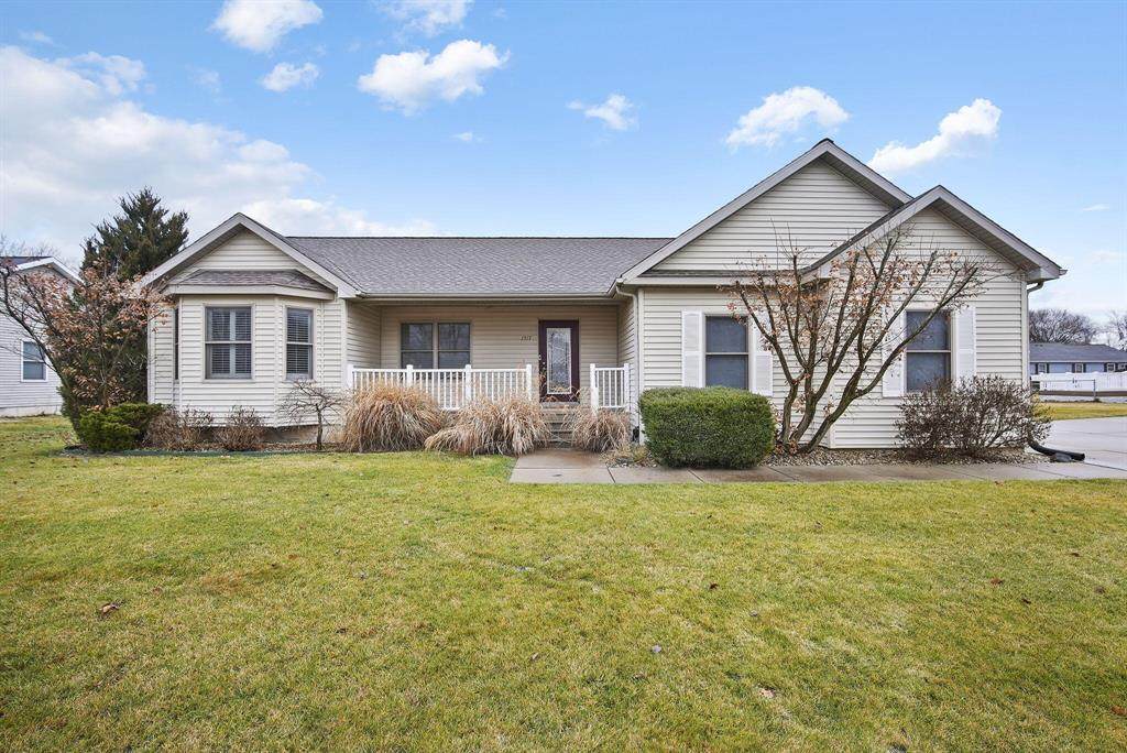 1317 Catsyl Road - Photo 1