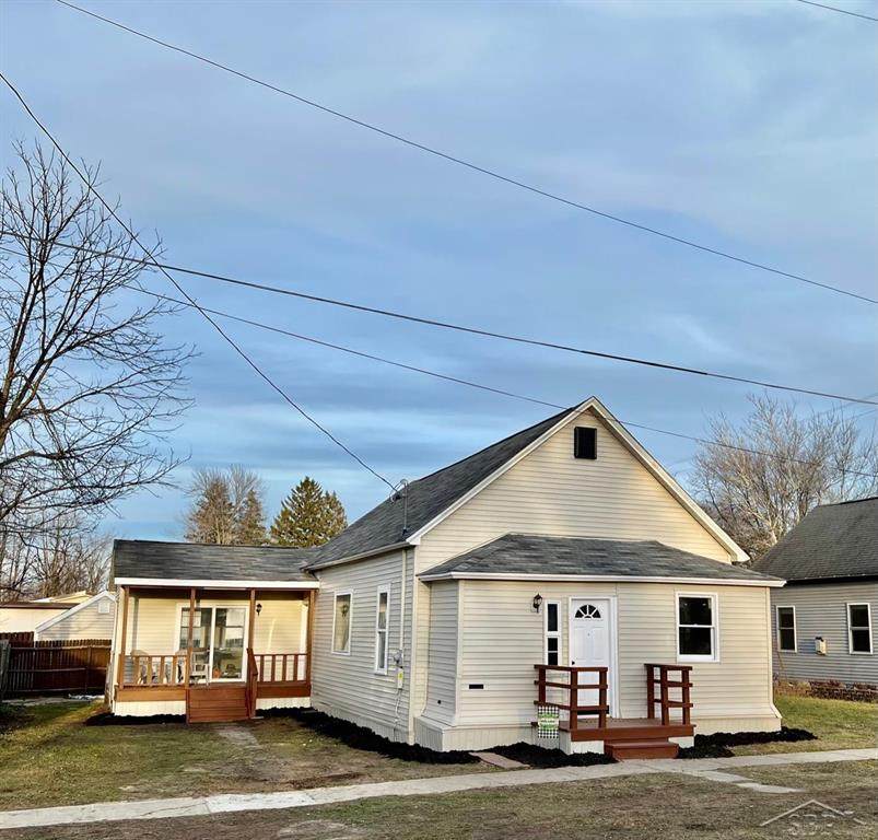 117 Irving - Photo 1