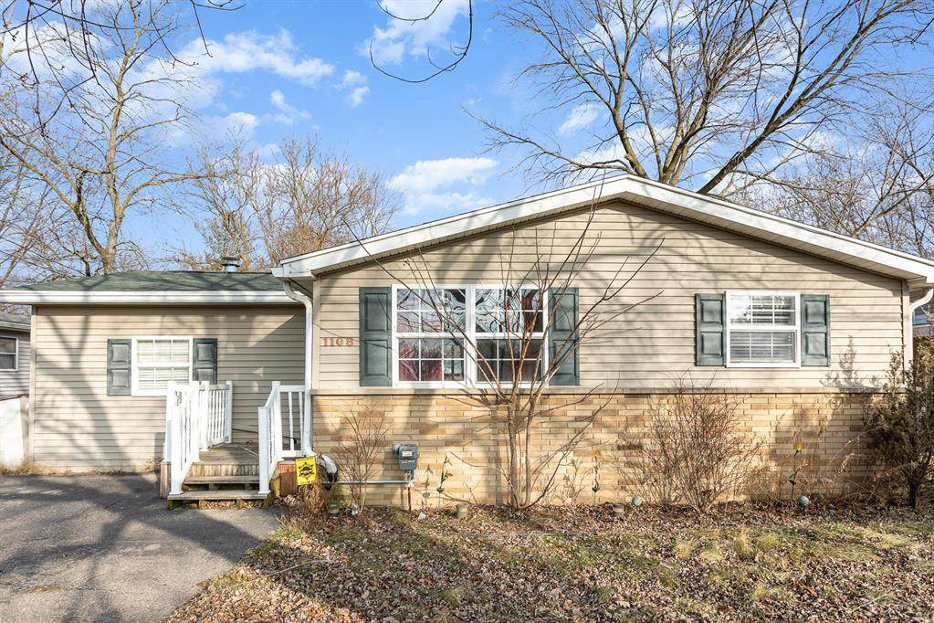 1108 Stanley - Photo 1