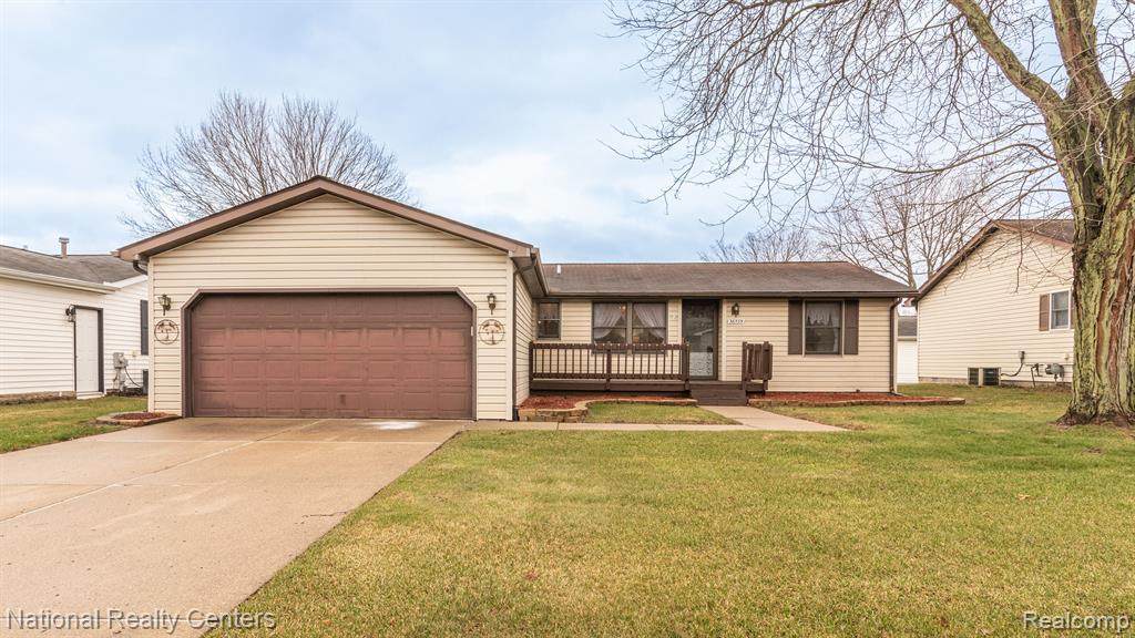 38539 Red Oak Street - Photo 1
