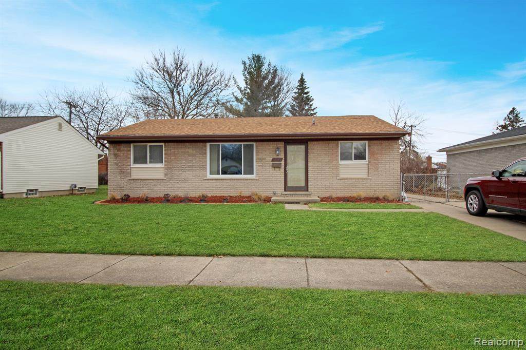 33860 Hunter Avenue - Photo 1