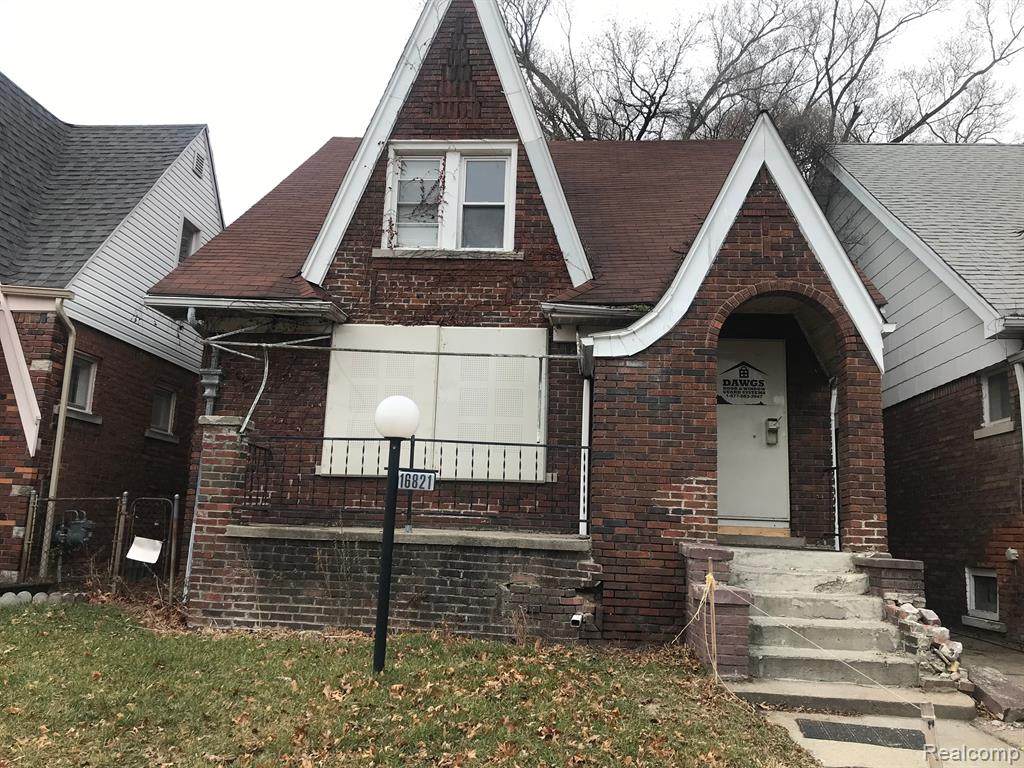16821 Lilac Street - Photo 1