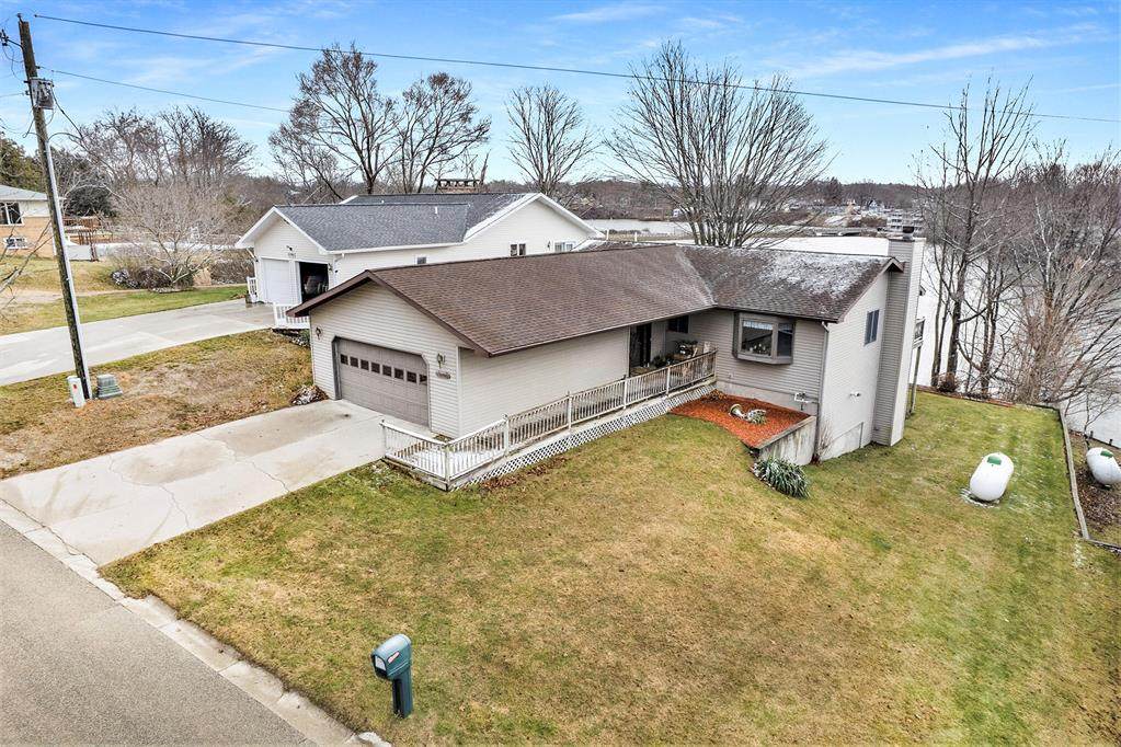 191 Hilltop Drive - Photo 1