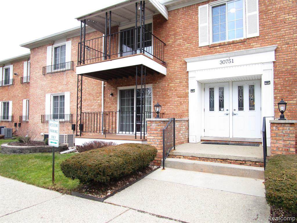 30751 Shiawassee Road - Photo 1