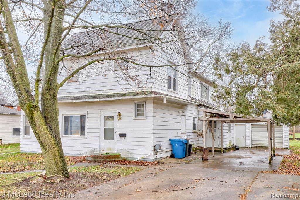 111 Saginaw Street - Photo 1