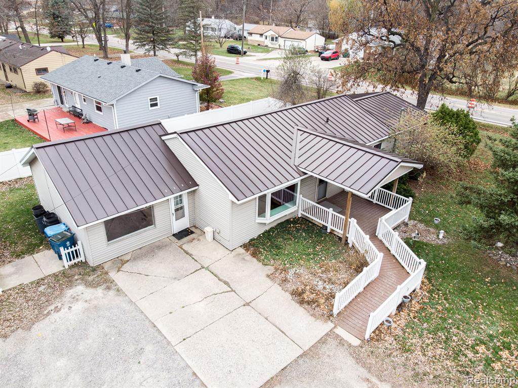 11472 Davis Road - Photo 1