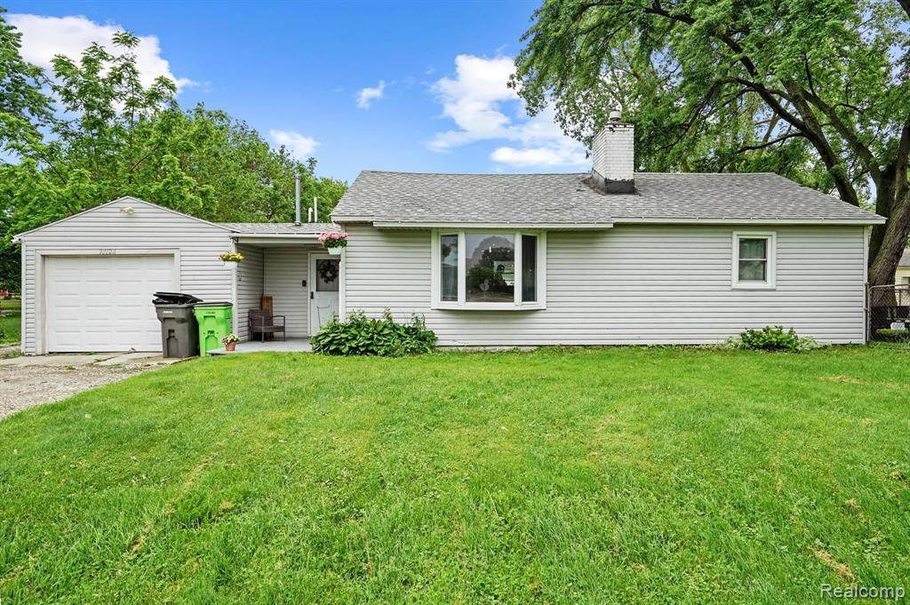 38128 Groesbeck Hwy - Photo 1