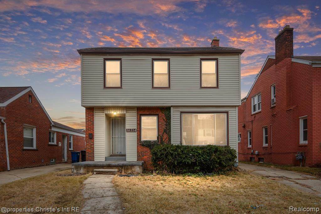 16714 Heyden Street - Photo 1