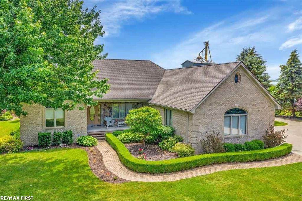 5201 Fred W Moore Hwy - Photo 1