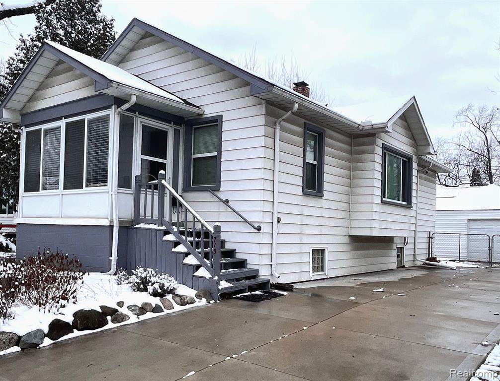 713 Saint Charles Court - Photo 1