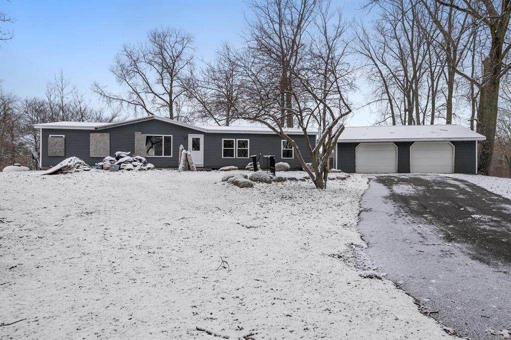 2510 Beach Court - Photo 1