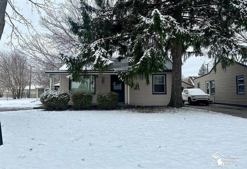 1560 Parent - Photo 1