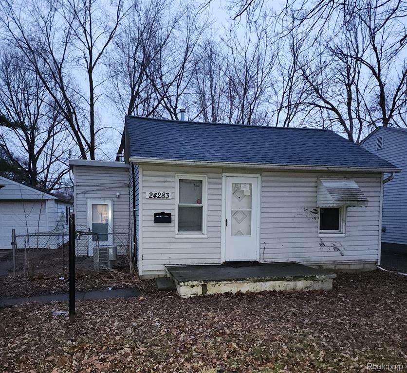 24283 Columbus Avenue - Photo 1