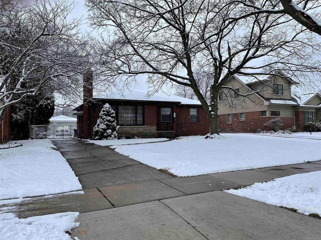2127 Vermont Avenue - Photo 1