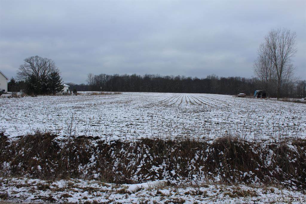 000 Center Road - Photo 1