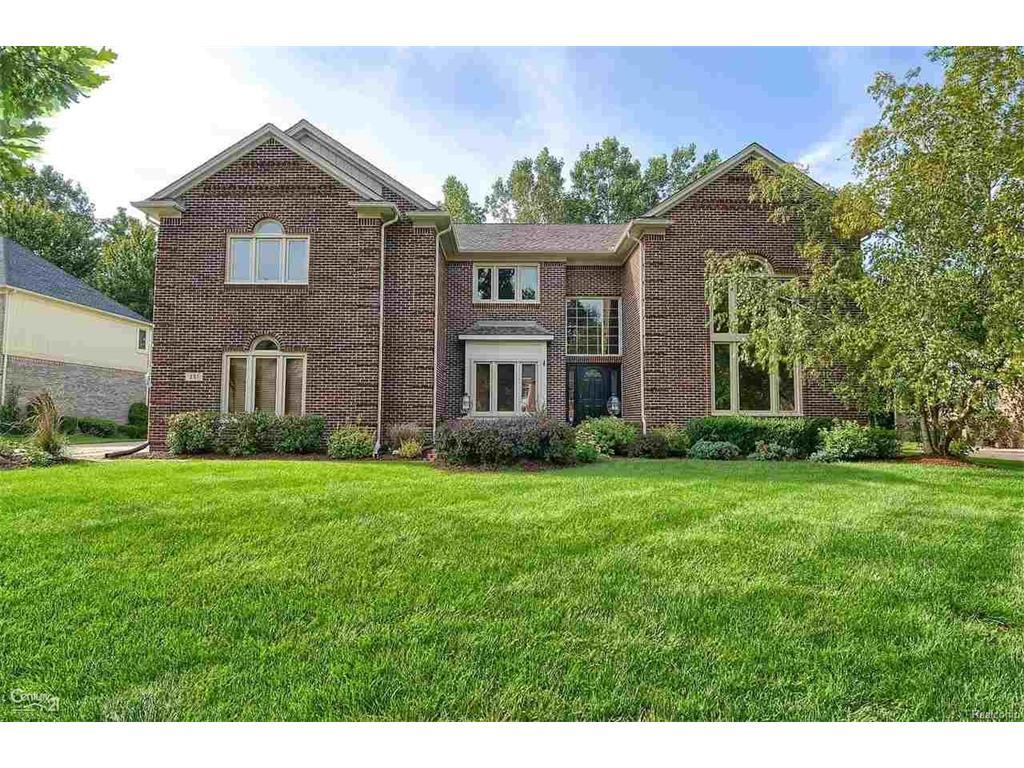 381 Cross Creek - Photo 1