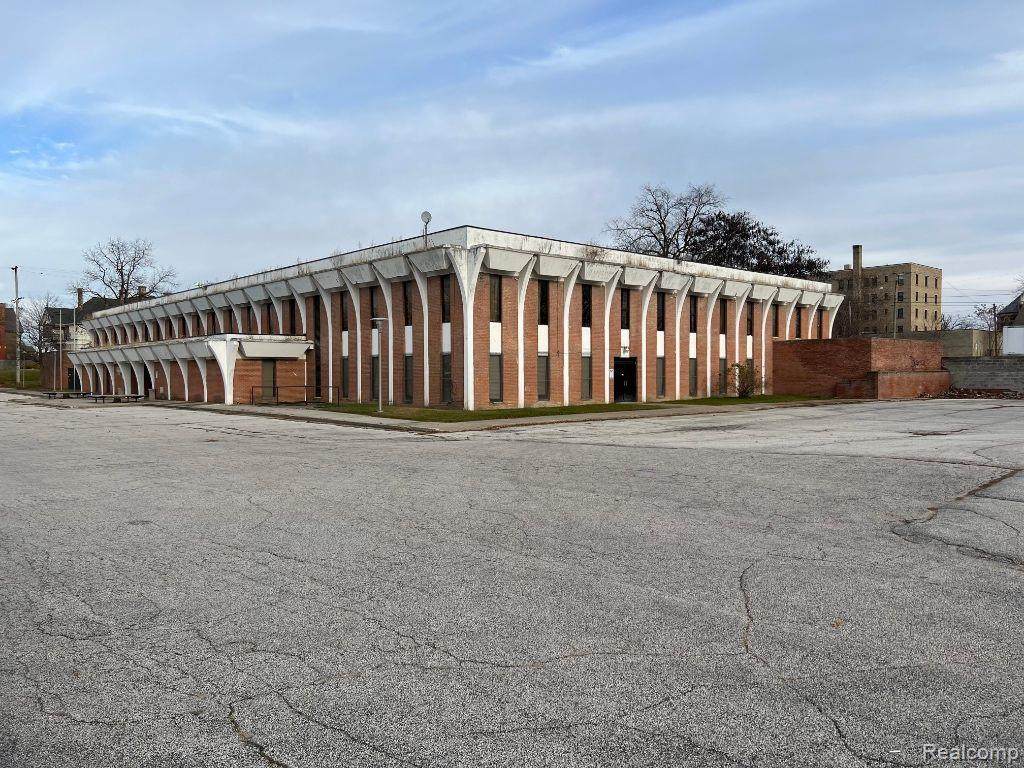 615 Jefferson Avenue - Photo 1