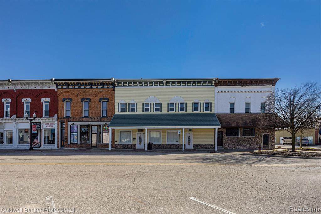 106 3RD Street - Photo 1