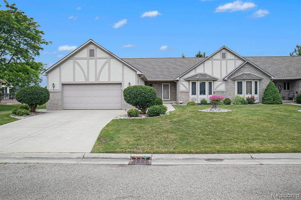 5212 Wyndemere Common Square - Photo 1