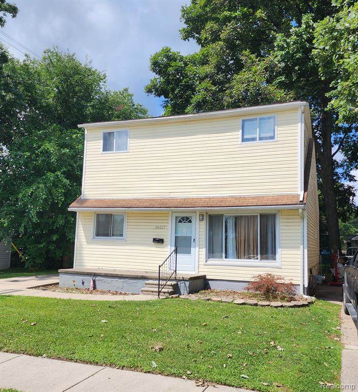 24227 Wilmot Avenue - Photo 1
