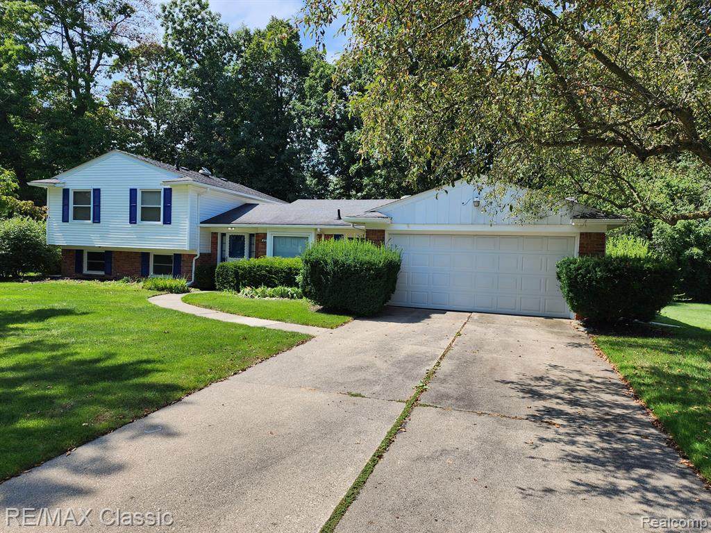 473 Fox River Drive - Photo 1