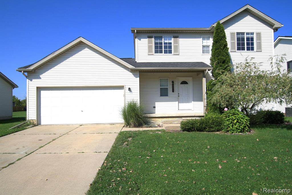 6211 Clubhouse Way - Photo 1