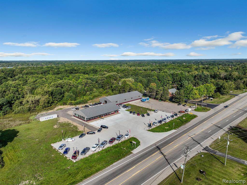 3420 S Lapeer - Photo 1