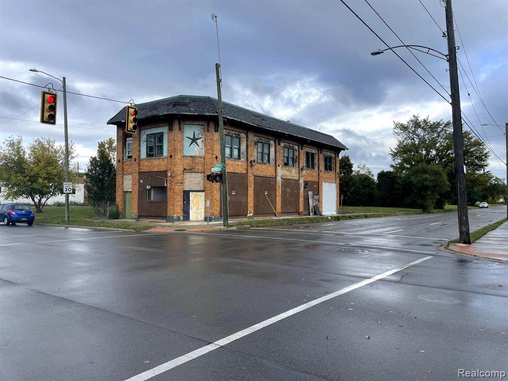 5000 Mcdougall Street - Photo 1