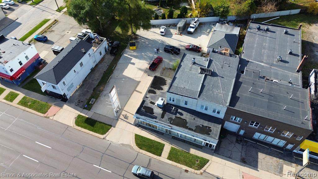 26345 Gratiot Avenue - Photo 1