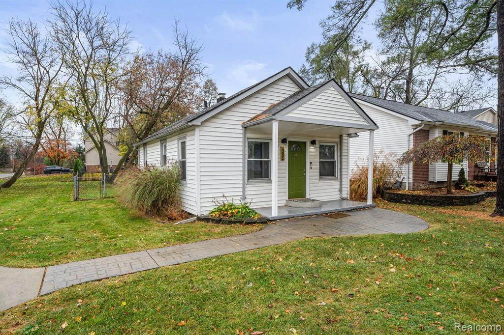 8624 Russell Street - Photo 1