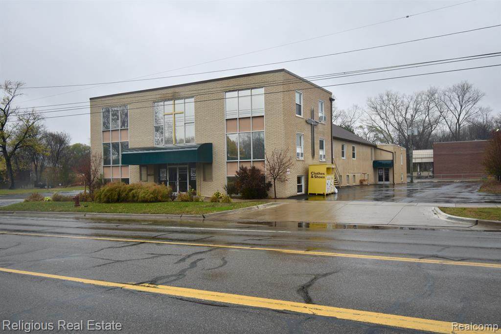 8900 Middlebelt Road - Photo 1