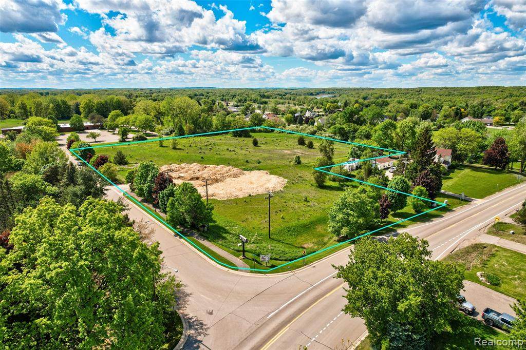 https://bt-photos.global.ssl.fastly.net/michigan/orig_boomver_1_621632217-2.jpg