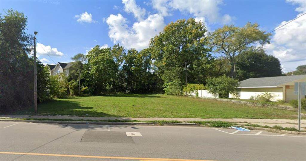 378 Pipestone Street - Photo 1