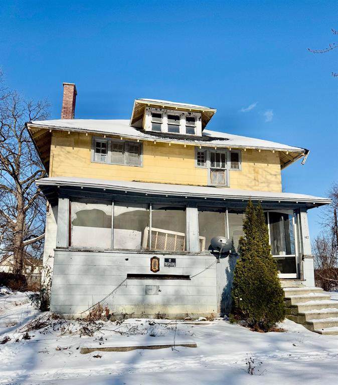 915 Burt Street - Photo 1