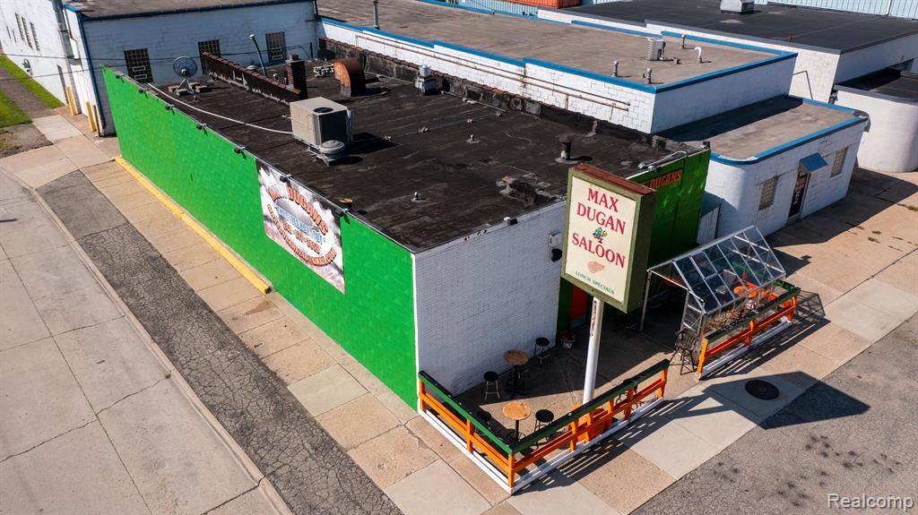 844 10 MILE Road - Photo 1
