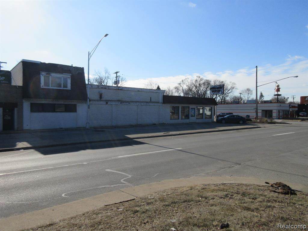 19200 Kelly Road - Photo 1