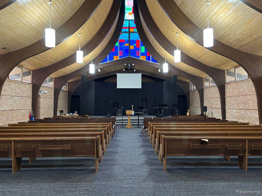 https://bt-photos.global.ssl.fastly.net/michigan/orig_boomver_1_624412062-2.jpg