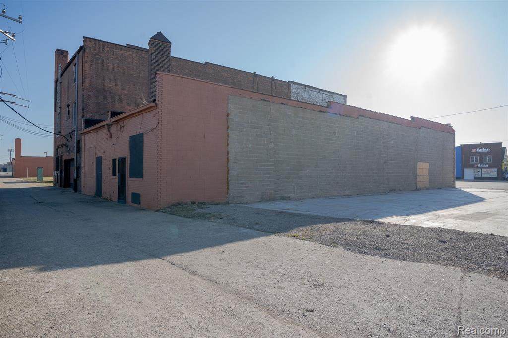 https://bt-photos.global.ssl.fastly.net/michigan/orig_boomver_1_624578833-2.jpg