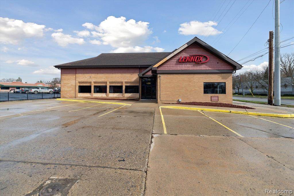 920 Grand River Avenue - Photo 1