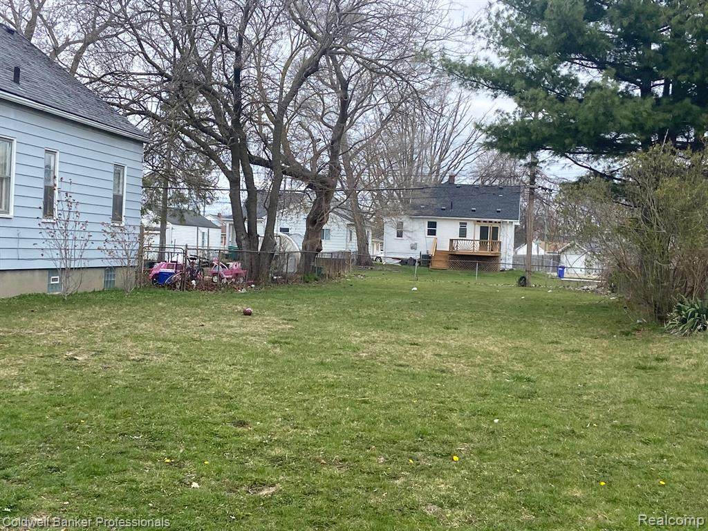 16241 Evergreen Avenue - Photo 1