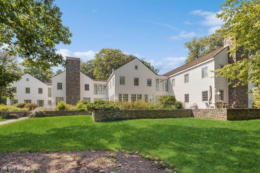 15360 Lakeshore Road - Photo 1