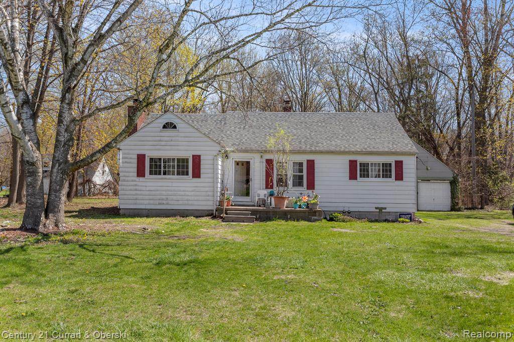 19497 Inkster Road - Photo 1
