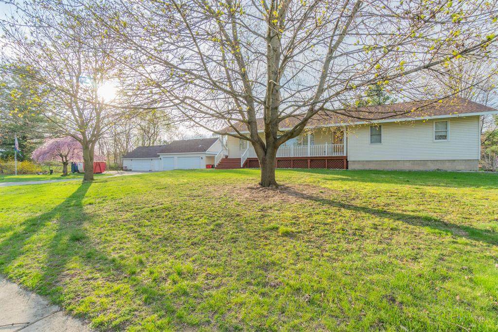 373 Brooks Street - Photo 1
