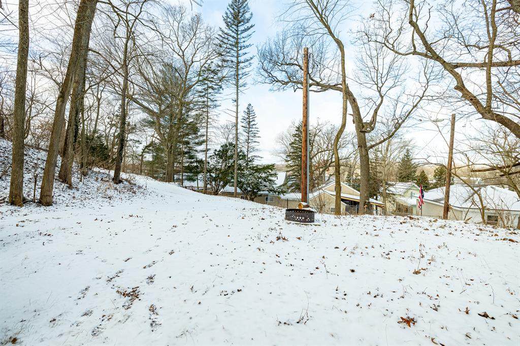 11133 Hillside - Photo 1