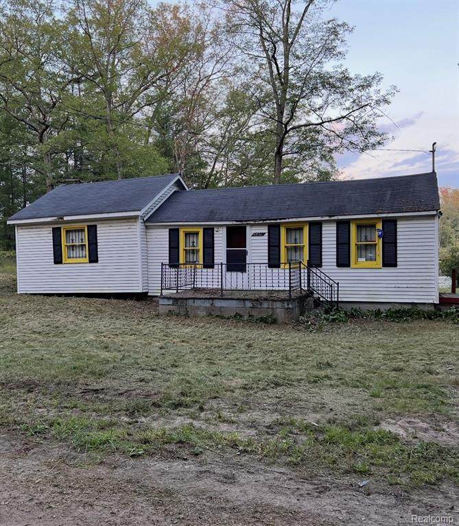 6240 La Belle Drive - Photo 1