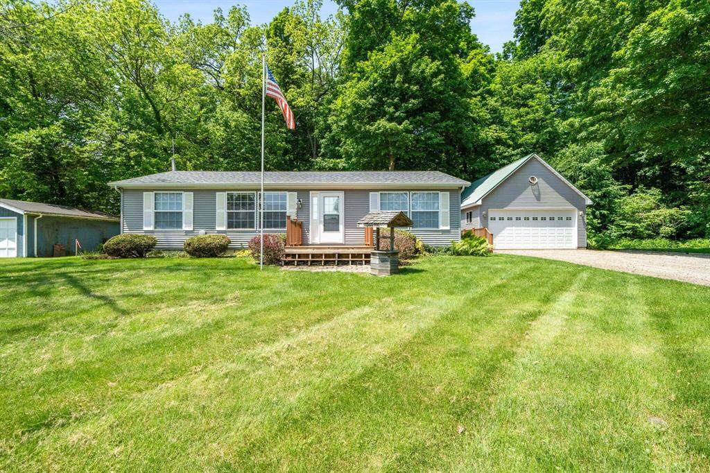 61738 Lake View Drive - Photo 1