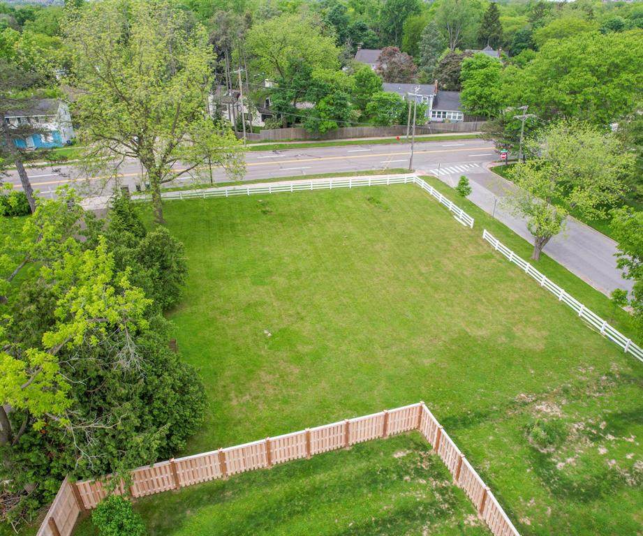 2100 Tuomy Road - Photo 1