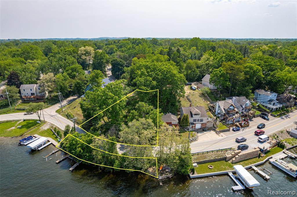411 Heights Road - Photo 1