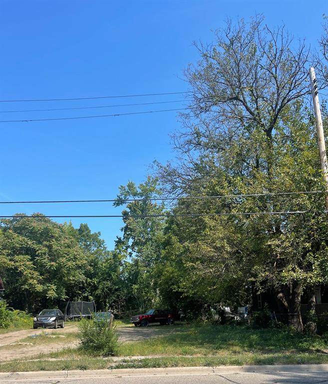 180 Upton Avenue - Photo 1
